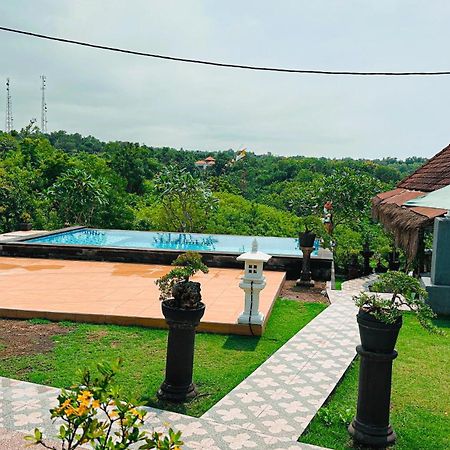 Penida Hills Hotel Batununggul Exterior photo